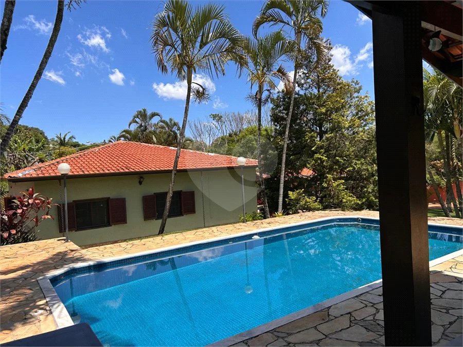 Casa para Venda ou Locação com opção de estar mobiliado no Condomínio Recanto Florido – Vinhedo/SP