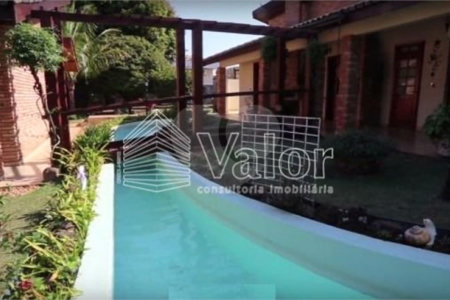 Casa em condomínio fechado