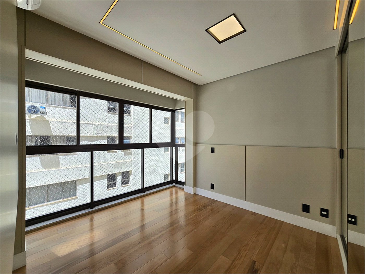 Apartamento 312 m² 4 Suítes 4 vagas 1 Por Andar em Higienópolis