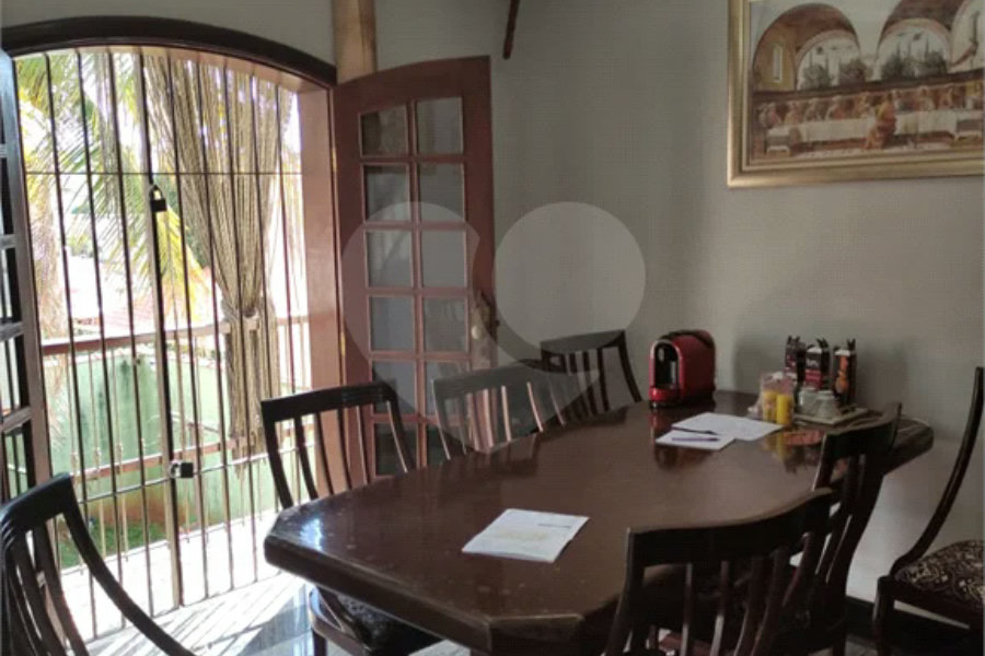 CASA À VENDA COM 3 SUITES CHACARA NAZARETH CENTRO PIRACICABA