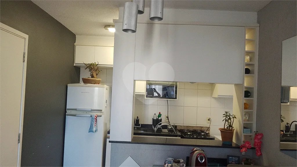 Apartamento 3 dormitórios Cond. Laranjeiras.