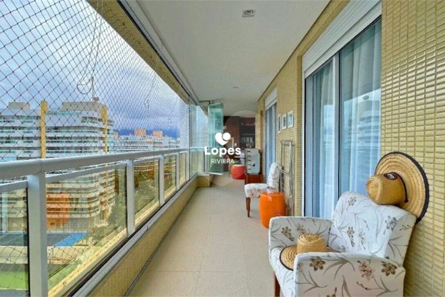 Apartamento à venda com 4 quartos, sendo 2 suítes, em Riviera de São Lourenço, Bertioga, SP