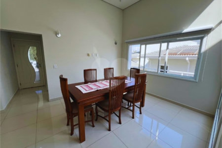 Apresento essa belíssima casa no Condomínio Delle Stelle - Louveira SP
