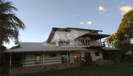 Chácara à venda com 4 quartos, sendo 3 suítes,  em Parque Itaipu, São Carlos, SP
