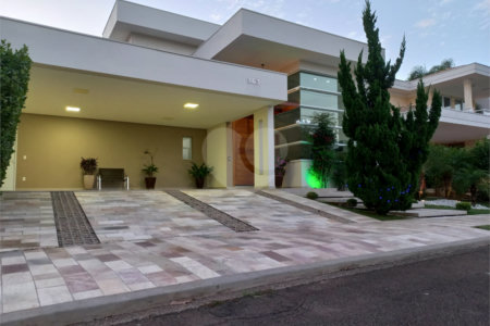 Casa térrea no Damha I