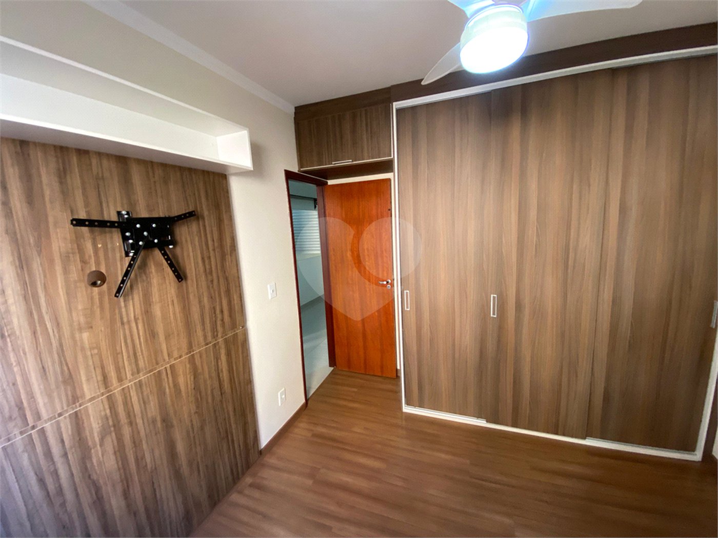 Apartamento à Venda no Residencial Heloisa – Jardim São Carlos (Região Central)