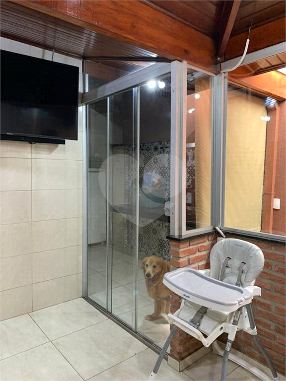 Casa térrea no Condomínio Moradas I.