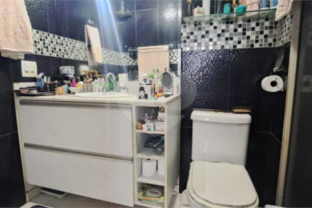 Apartamento à Venda no Campo Belo com 123m², 2 Suítes, Churrasqueira e 2 Vagas