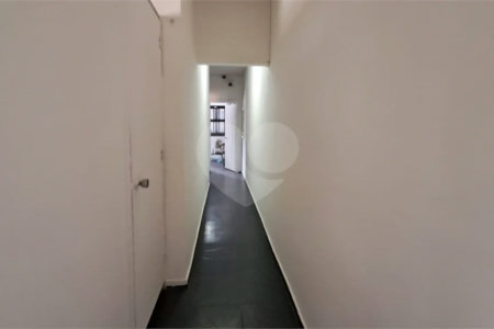 Sobrado à venda | 740 m² | 5 dormitórios (1 suíte) no Bom Retiro!