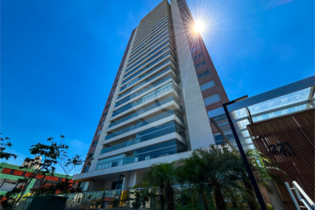 Apartamento à venda com 3 quartos, sendo 1 suíte,  em Jardim Marajoara, São Paulo, SP