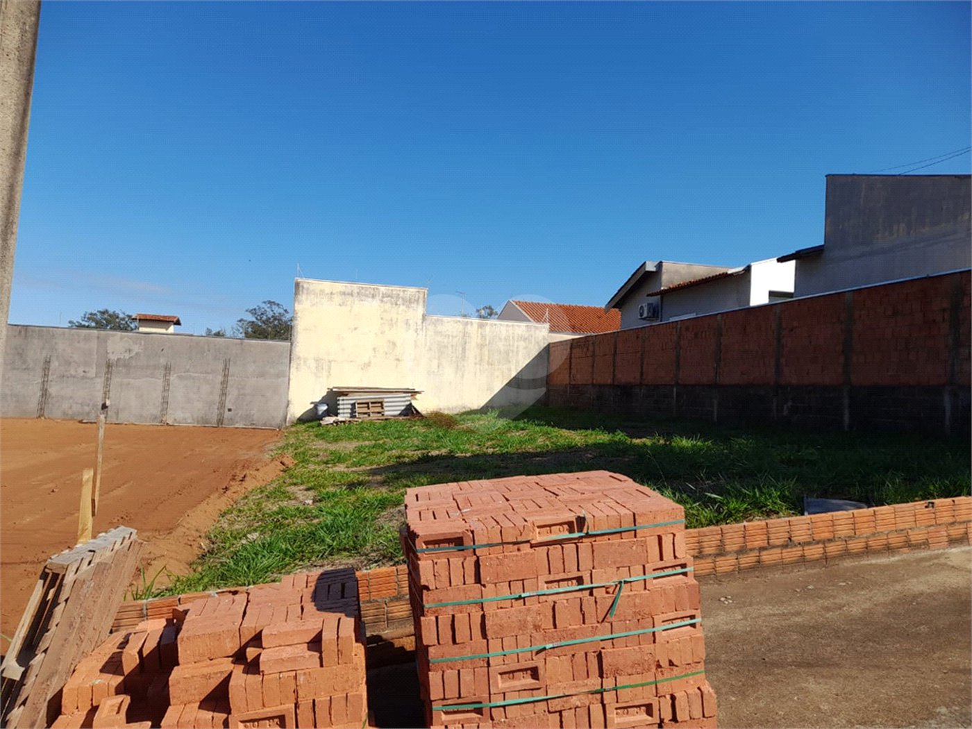 Terreno à Venda no Timburis – Excelente Localização!