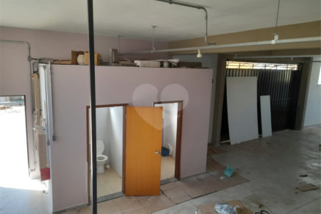 Galpão Industrial no Jardim Tangará - 1.714,91 m² de Área Útil
