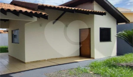 Casa à venda com 3 quartos em Jardim Ana Mansano, Amambaí, MS
