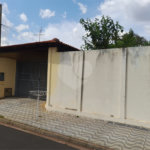 Sobrado à Venda no Parque Fehr – 3 Dormitórios e Área Gourmet em Rua Tranquila