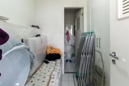 Apartamento de Alto Padrão à Venda na Vila Mariana com 190m², 3 Suítes e Vista para o Parque Ibirapuera