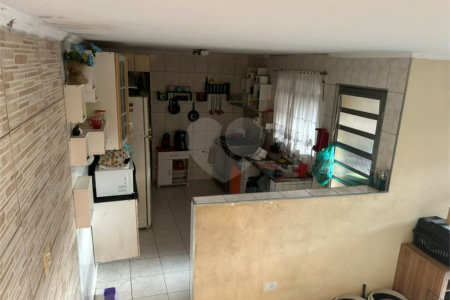 Casa com 300m², 5 quartos (3 suítes), 3 garagens, à venda em Itaquera