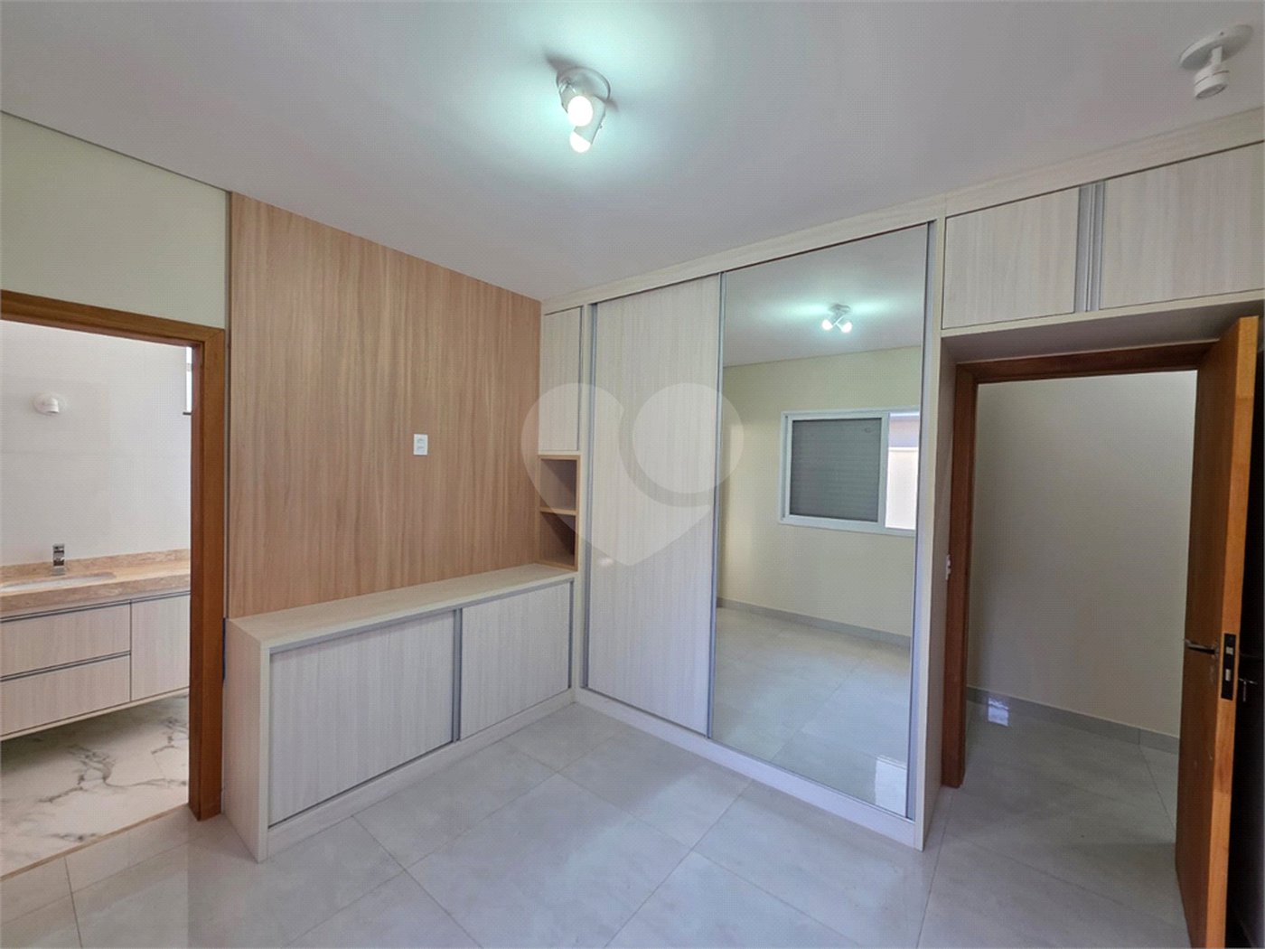 Casa no Village Damha III, 3 quartos 2 suítes