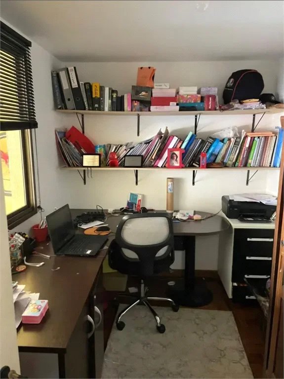 Casa à venda com 3 quartos, sendo 1 suíte,  no condomínio Villas de São Francisco I, São Paulo - SP