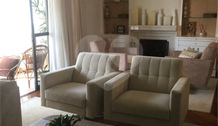Apartamento à venda com 3 quartos, sendo 2 suítes, em Morumbi, São Paulo, SP