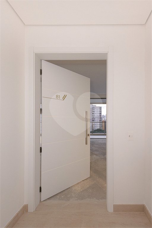 Apto Alto Padrão na Vila Mariana - 294m2 - 4 Suítes/5 Vagas de garagem