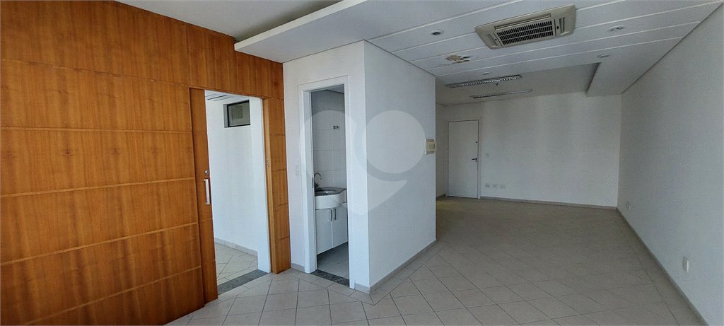 SALA COMERCIAL A VENDA 70M², 2 BANHEIROS, 2 VAGAS, JARDIM AQUARIUS - SÃO JOSÉ DOS CAMPOS/SP.
