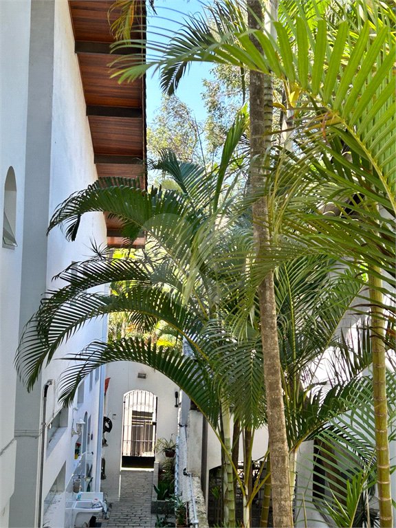 Sobrado à venda com 4 quartos, sendo 2 suítes, em Chácara Monte Alegre, São Paulo, SP