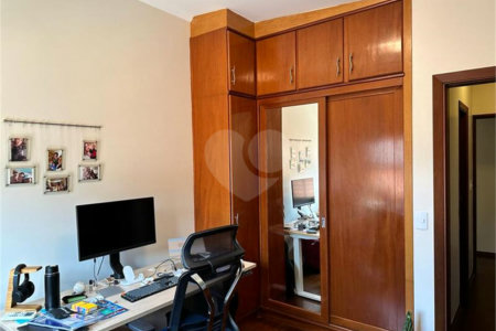 Sobrado com 5 dorm. sendo 2 suites