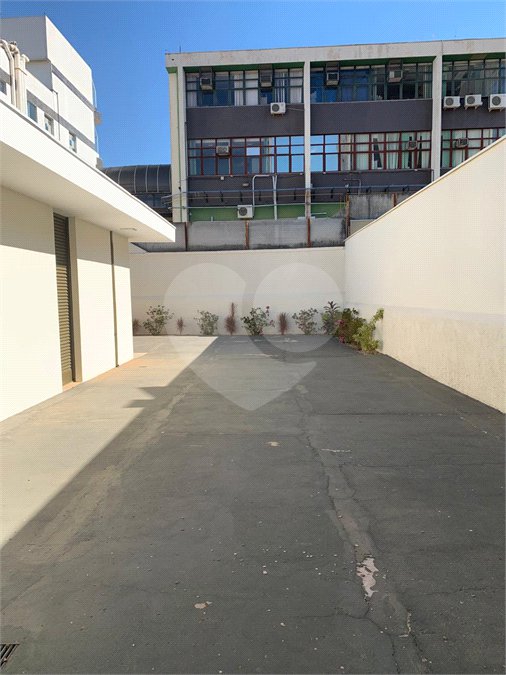 Imóvel Comercial á venda em São Carlos, rua São Sebastião.