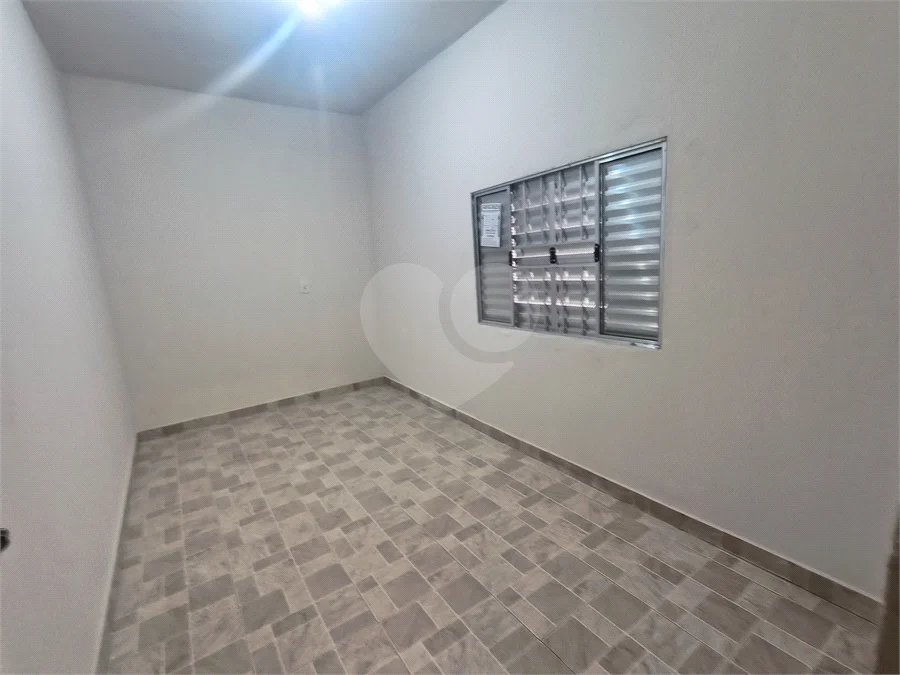 Casa para Locação no Jardim Pau Preto – Indaiatuba/SP - 3 dormitórios, quintal e garagem com portão manual