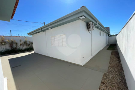 Casa Térrea 3 dormitórios, suíte e piscina Ibaté