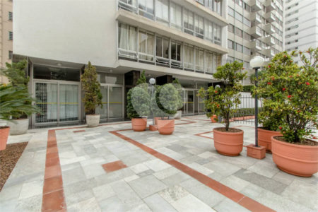 Apartamento em Higienópolis com 3 quartos, 3 suítes, 2 vagas, 277 m² de área útil