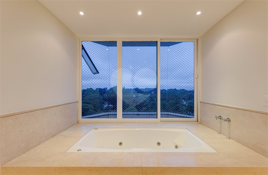Apartamento à venda ou para alugar com 4 suítes em Alto da Boa Vista, São Paulo, SP