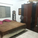 Casa térrea com amplo terreno