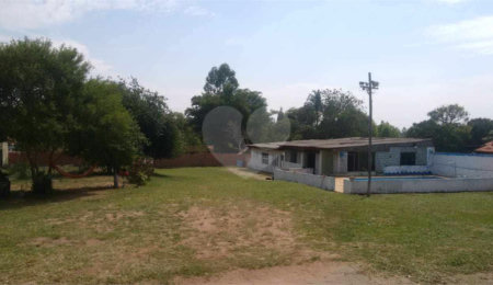Chácara à venda com 3 quartos em Zona Industrial I, Itirapina, SP