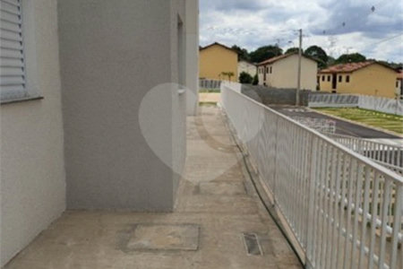 Apartamento no Condomínio Parque dos Manacás.