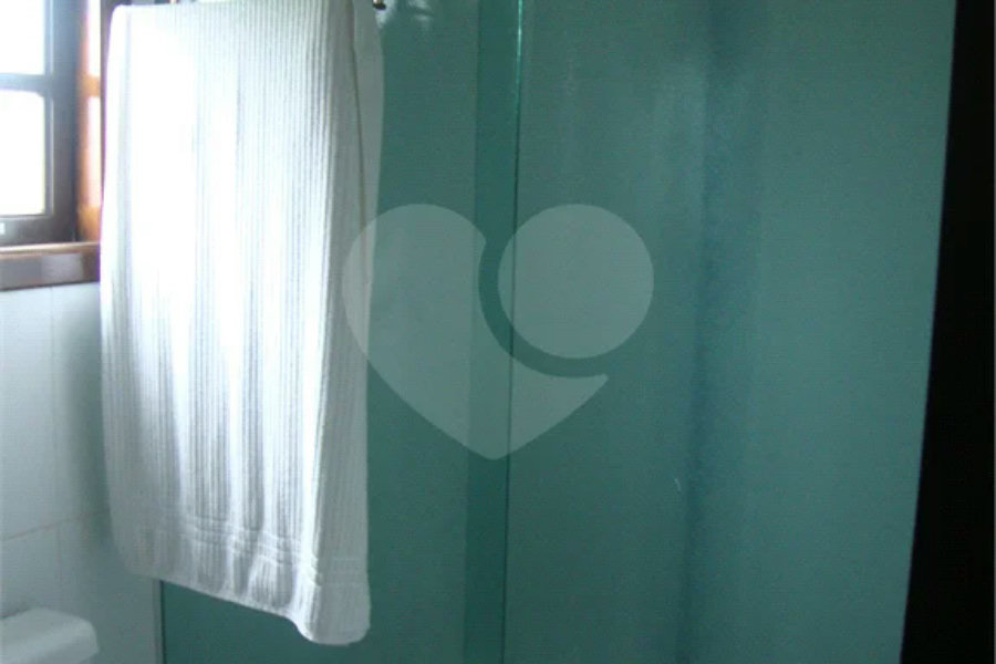 Chácara à venda com 5 quartos, sendo 2 suítes, em Jardim Arujá, Arujá, SP