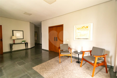 Cobertura à venda com 3 quartos, sendo 2 suítes, em Vila Olímpia, São Paulo, SP