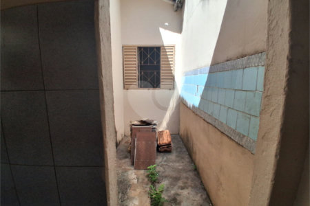 Casa espaçosa na Vila Costa do Sol em São Carlos – excelente para moradia, comércio ou investimento!