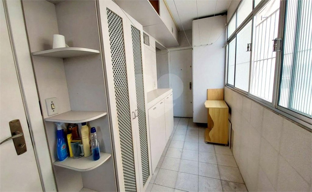 Apartamento de 03 dormitórios. Agende uma visita.