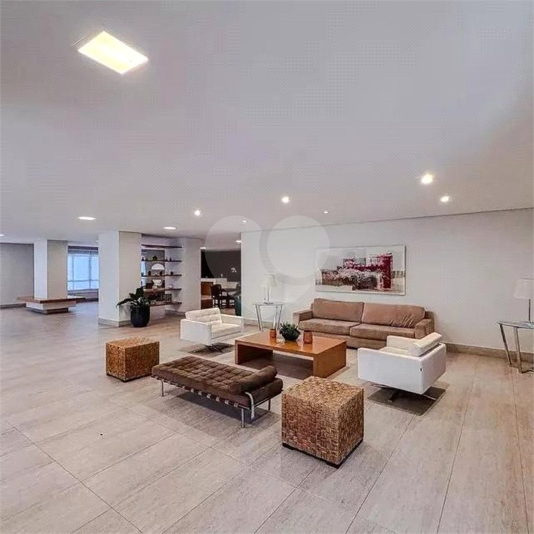 Apartamento no Ipiranga de 94m2 com 2 dorms, 1 suíte, 3 banheiros, 2 vagas. Estuda permuta.