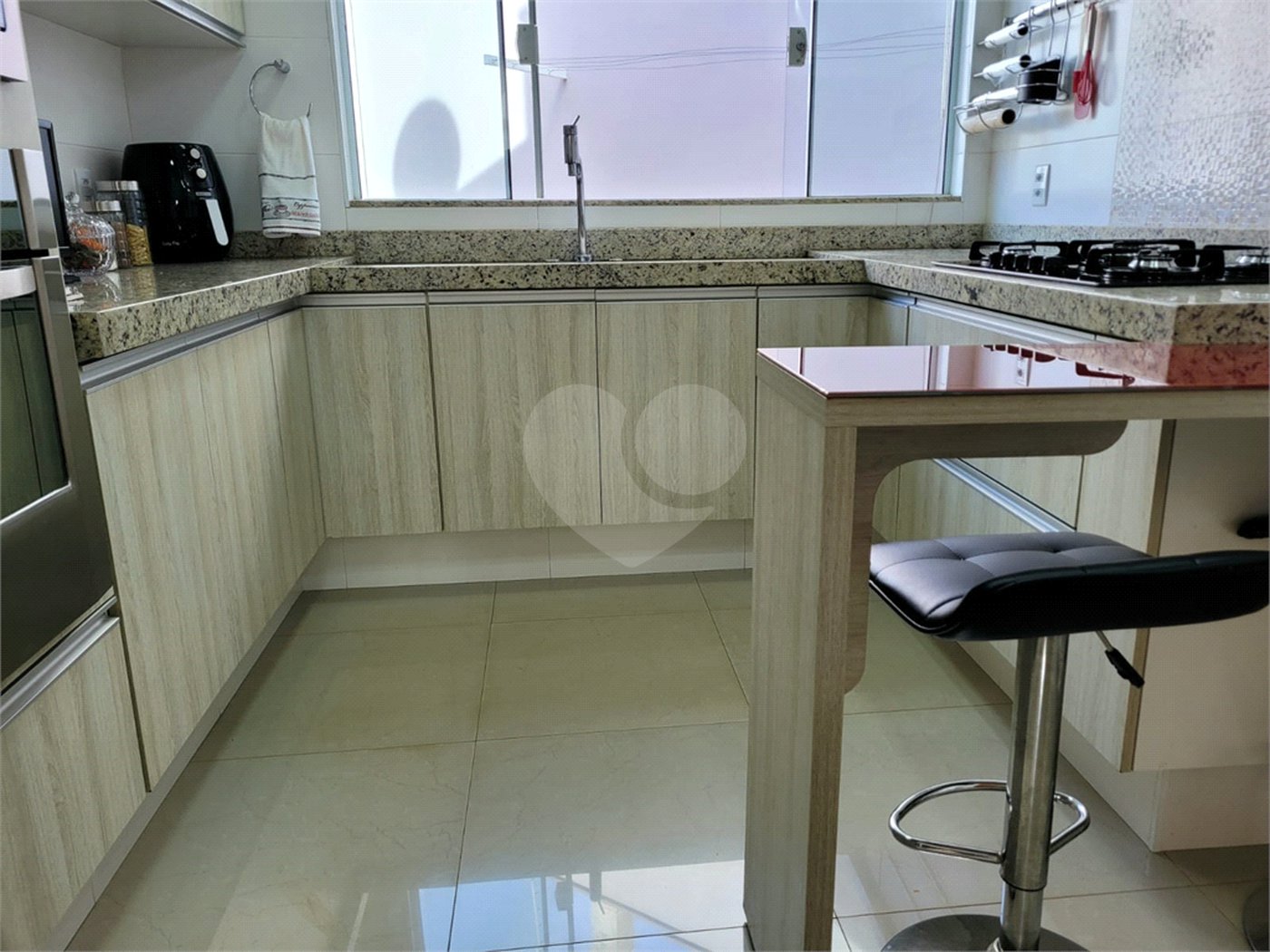 Casa térrea para venda em Araraquara/SP.