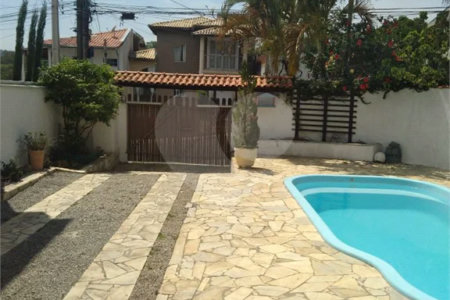 Casa com 3 dormitórios para locação, 222 m² - Vila Borghesi - São Roque/SP