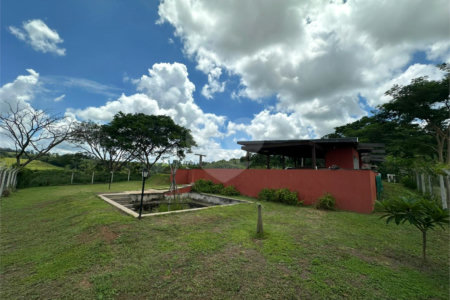 Sítio á venda - 6,6 Hectares