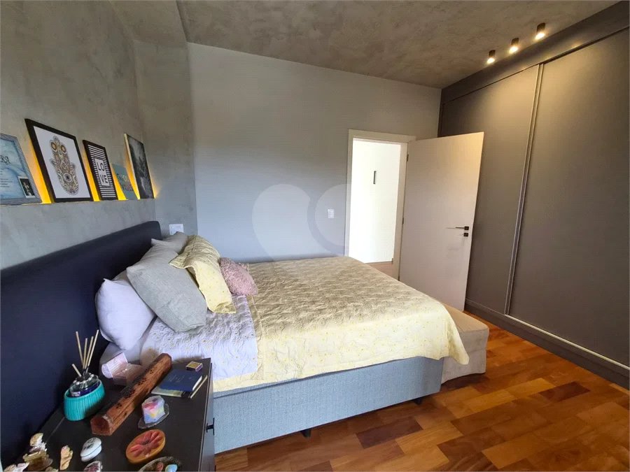 Casa em Condomínio de Alto Padrão no Suíça da Cantareira.