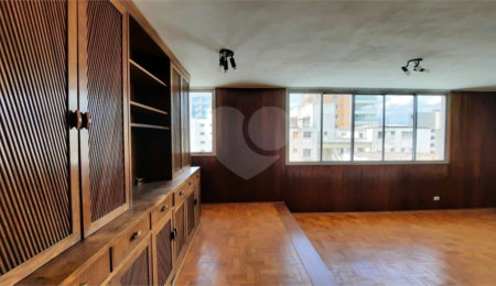 Apartamento à venda com 3 quartos, sendo 1 suíte, em Santa Cecília, São Paulo, SP