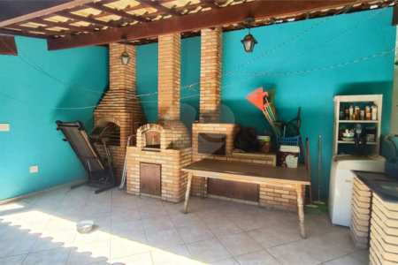 Casa á venda em condominio em Caieiras SP