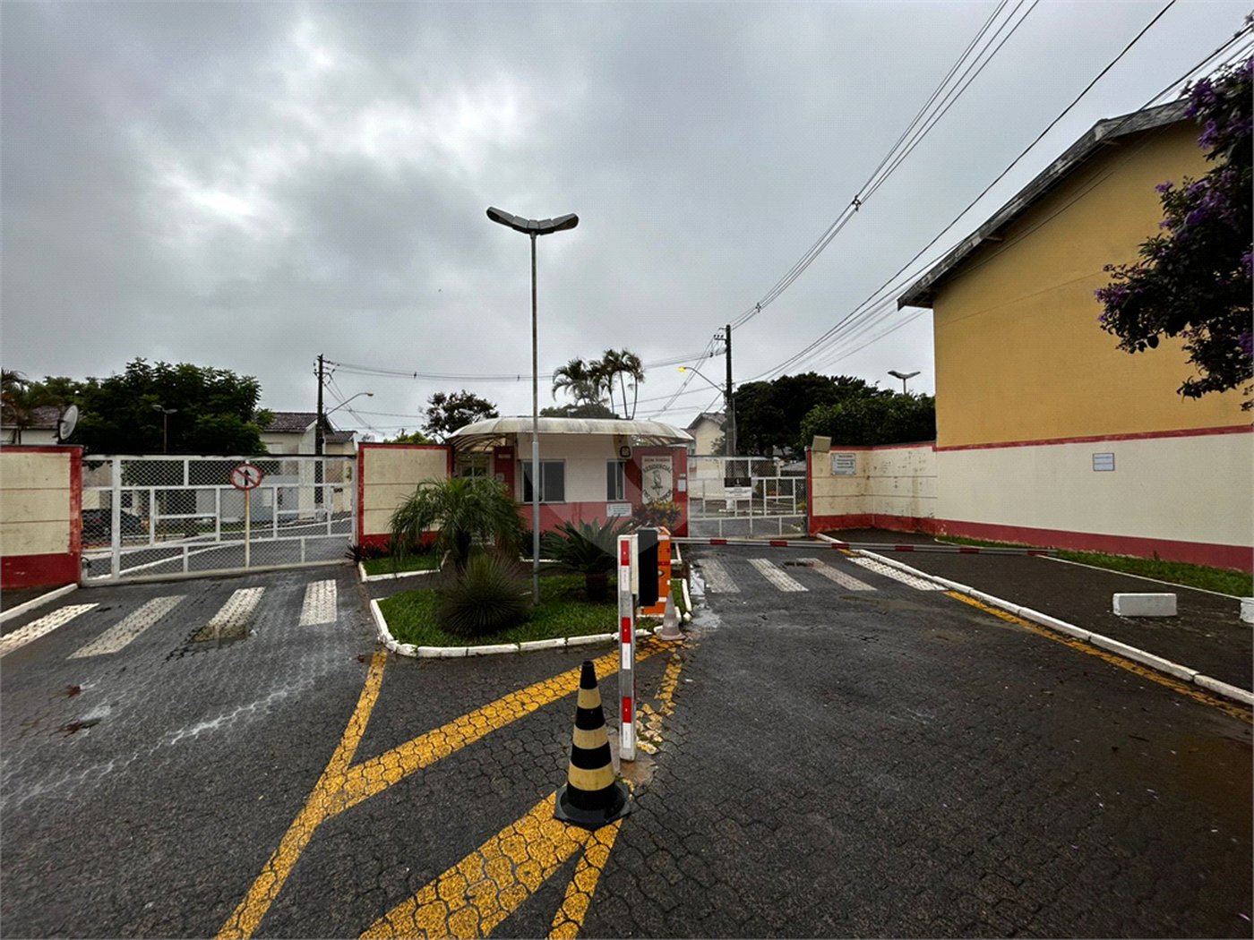 Apartamento Térreo à Venda – Condomínio Oscar Barros | Jardim Tangará
