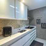 Espaço, conforto e uma localização privilegiada fazem deste apartamento mobiliado no Baeta Neves, em São Bernardo do Campo, uma excelente opção para seu novo lar. Com 118 m², três dormitórios e quatro banheiros, o imóvel oferece ambientes amplos para acomodar a família e receber amigos com comodidad