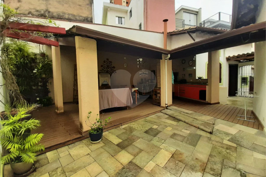 Casa térrea assobradada em rua fechada no Mandaqui - 3 quartos, 1 suite, 3 vagas
