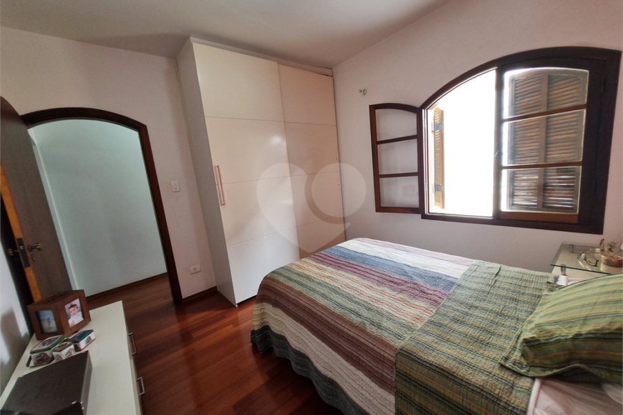 VENDA - Sobrado Jardim França: 135m² | 3 dormitórios (1 suíte) | 2 vagas | Churrasqueira